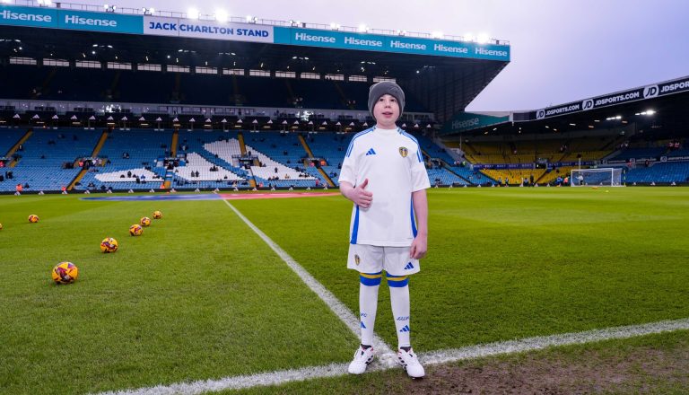 Leighton Leeds United mascot